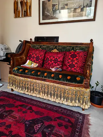 Antique sofa set