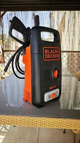 Black+Decker Compact Electric Pressure Washer (Used)