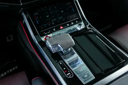 2025 AUDI RS Q8 thumbnail 13