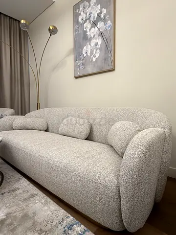 Light Grey Bouclé 3-Seater Sofa in Good Condition