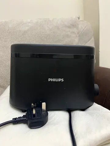 Philips 2-Slice Black Toaster - Good Working Condition