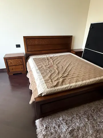 High-Quality Wooden Bedroom Set - Bed + 2 Side Tables + Dresser
