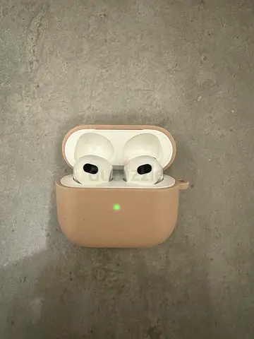 AirPods 3