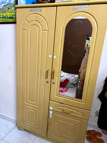 Light wood 3-door wardrobe with mirror — good condition
