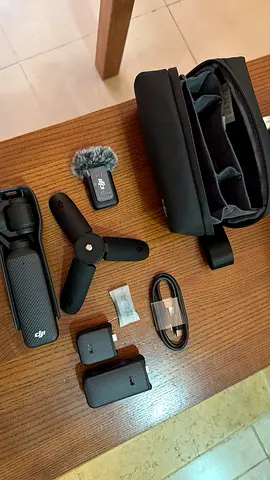 DJI Pocket 3 Creator Combo with Wireless Mic and Mini Tripod