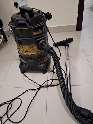 Sanford Wet  Dry Vacuum Cleaner - Good Working Condition