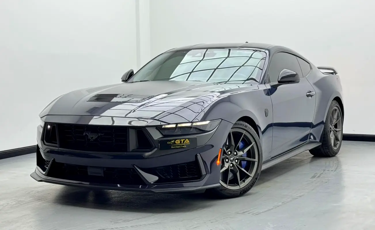Ford Mustang 2024 — photo 1 of 14