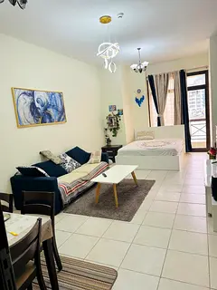 Master bedroom available for rent in Al Barsha