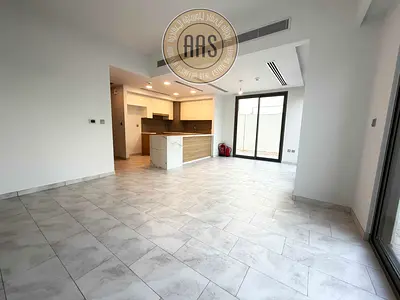 Hot Property ! 4BR Townhouse Villa For Rent in Villanova