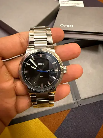 Oris Mens Stainless Steel Automatic Watch - Black Dial TT1