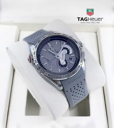 TAG heuer watch with chrono for men