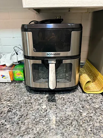 Sonashi Air Fryer with Digital Display