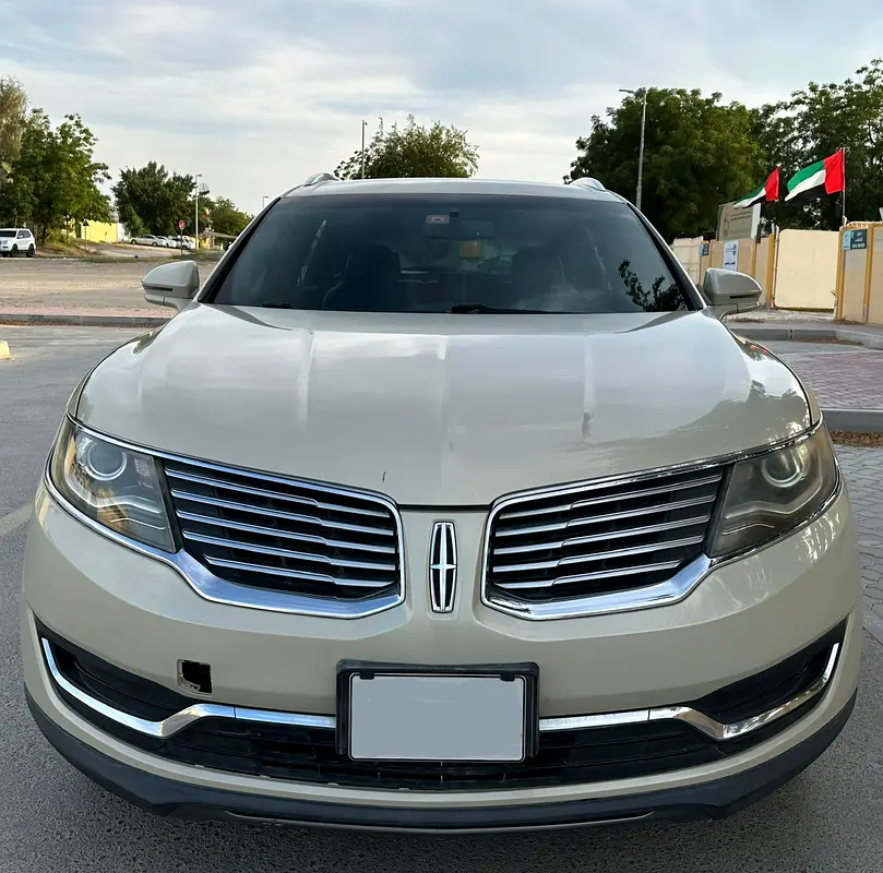 Lincoln MKX 2016 — photo 1 of 12