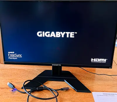 Gigabyte 24-inch Gaming Monitor (HDMI, FreeSync) - Excellent Condition