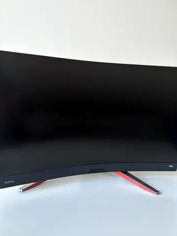 BENQ 2K 165hz monitor 2710R with backleds and built in speaker