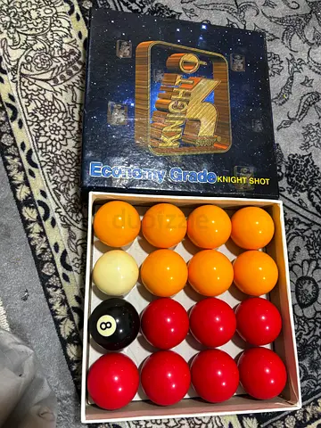 Set of snooker/billiard balls with 8-ball - good condition