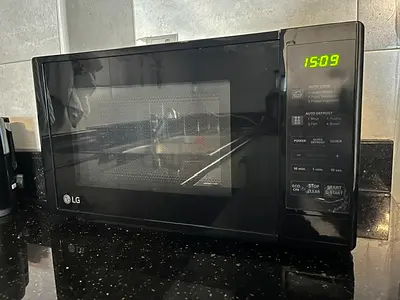 LG Microwave oven