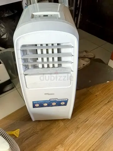 Portable  Air Conditioner - Good  Condition, Exhaust fan need repair