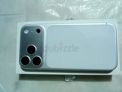 iPhone 17 pro Max (Silver) - Good Condition, With Box
