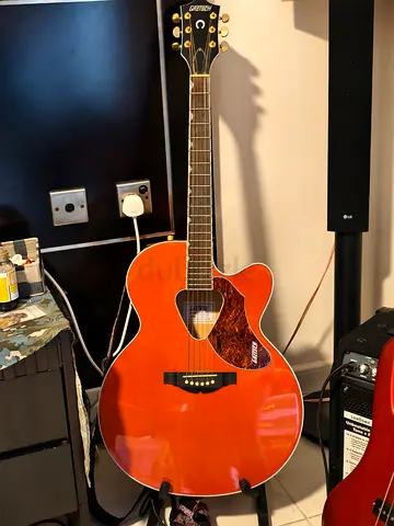 Gretsch Cutaway Electronic Acoustic Guitar - Perfact Condition