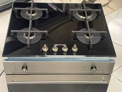 Smeg 60by60 Built-In Oven Cooktop Set