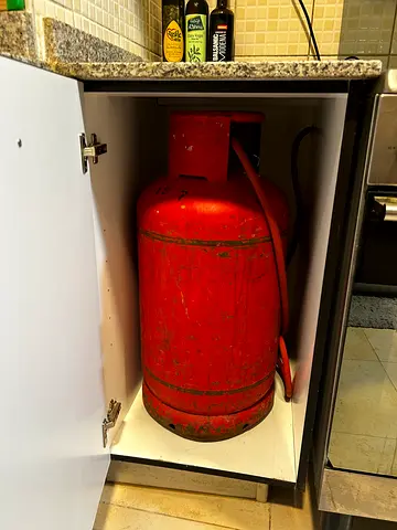 Used Medium 11kg Gas Cylinder (kitchen) - Good Working Condition