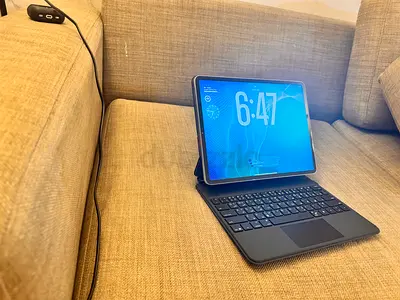 🔥 FOR SALE: Apple iPad Pro 12.9” (5th Generation) + Apple Pencil + Apple Certified Keyboard 🔥
