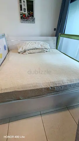 King size bed for sale