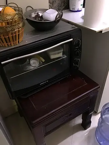 Black countertop toaster oven - used, working