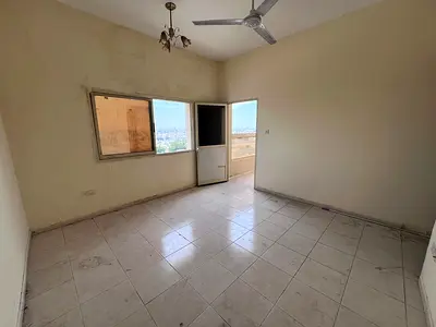 Two bedrooms and a living room, balcony with an excellent view, three bathrooms, central air conditioning, spacious areas.