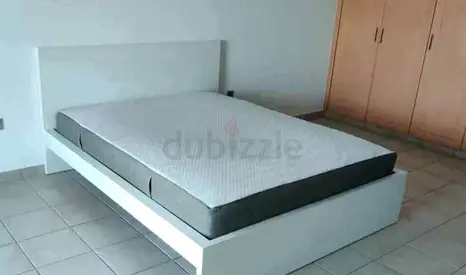 IKEA Malam double bed 140x200cm bed
with 2 storage drawers underneath and lkea
mattress is available