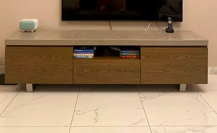 Low Modern TV Cabinet / Entertainment Unit
