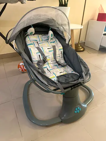 Graco-style Baby Swing/Rocker with Canopy — Good Condition