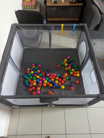 Portable Playpen / Play Yard with Ball Pit - Good Condition
