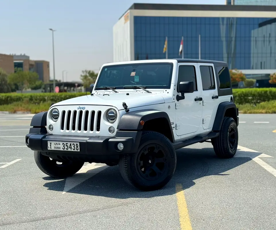 Jeep Wrangler 2016 — photo 1 of 19