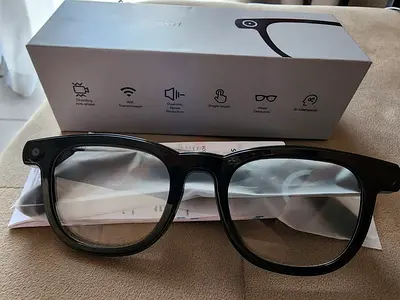 CY01-01 Black AI Smart Glasses Camera + Audio + Translator - JVC 300 AED