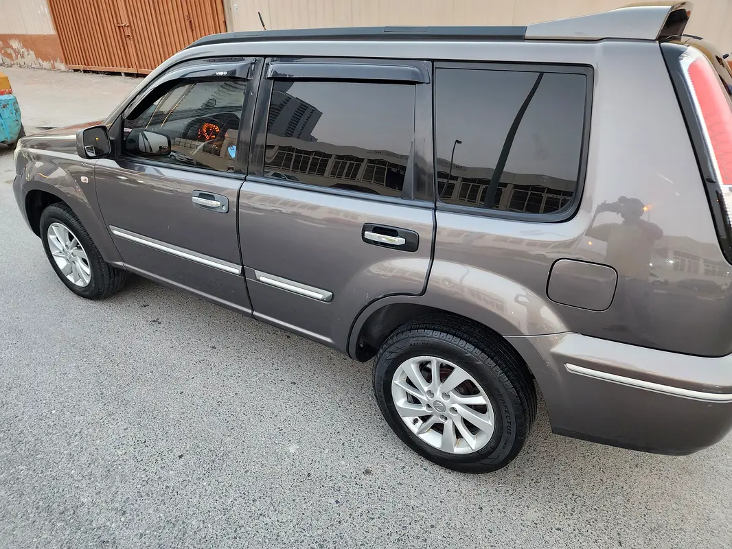Nissan X-Trail 2007 — photo 1 of 20