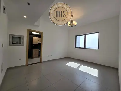1Bed Apt | With Balcony Free Parking | Pool & Gym | Easy Access Metro