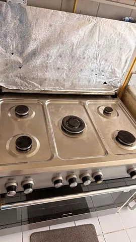 Used 5-Burner Gas Cooker with Oven - Stainless Top