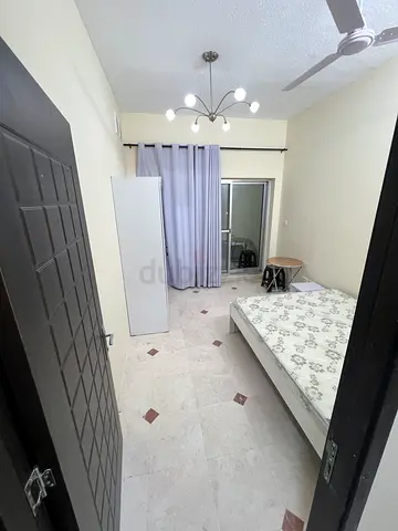 Big family room Metro Al Nahda
