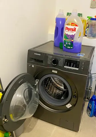 Samsung 9kg washing machine frontload with Ecobubble, 1.5 years old only, under extended warranty