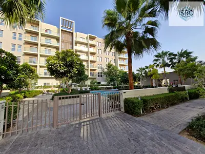 Corner | Spacious living | Cozy view | gated community 2 chq