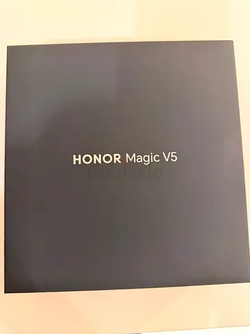 HONOR Magic V5