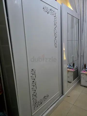 4 section wardrobe