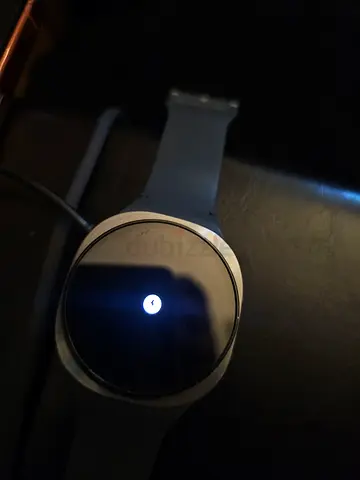 Samsung Galaxy Watch (round) - barely used. Under 1 year
