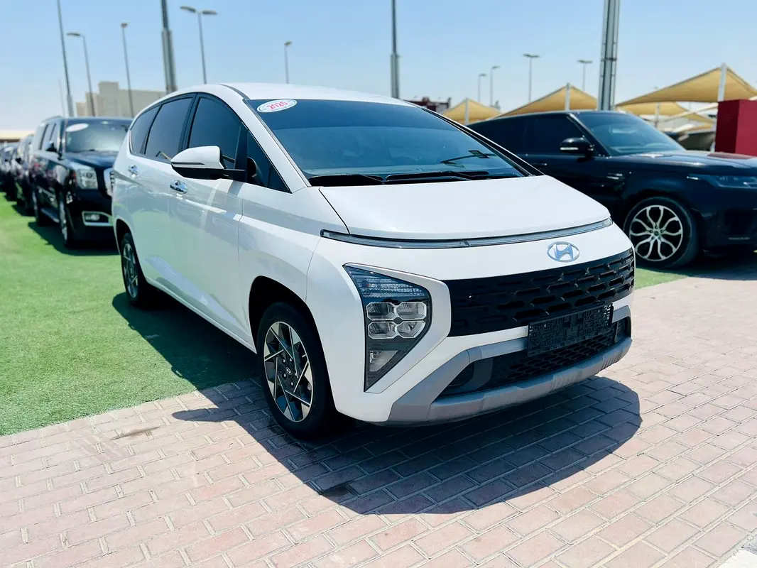 Hyundai Stargazer 2025 — photo 1 of 17