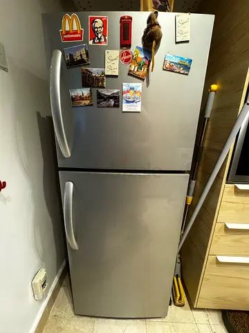 Refrigerator