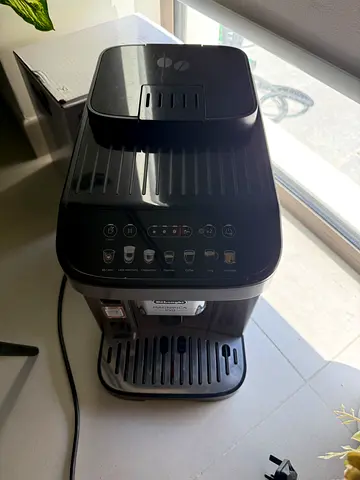 Coffee Machine Delonghi Magnifica EVO
