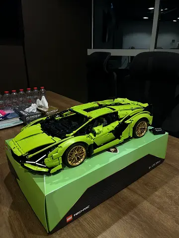 LEGO Technic Lamborghini Sian 42115 Built Box