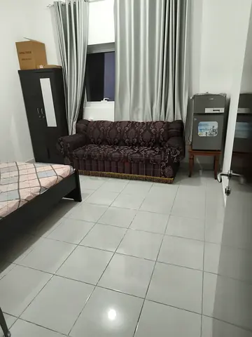 Fully furnished room for rent only couples